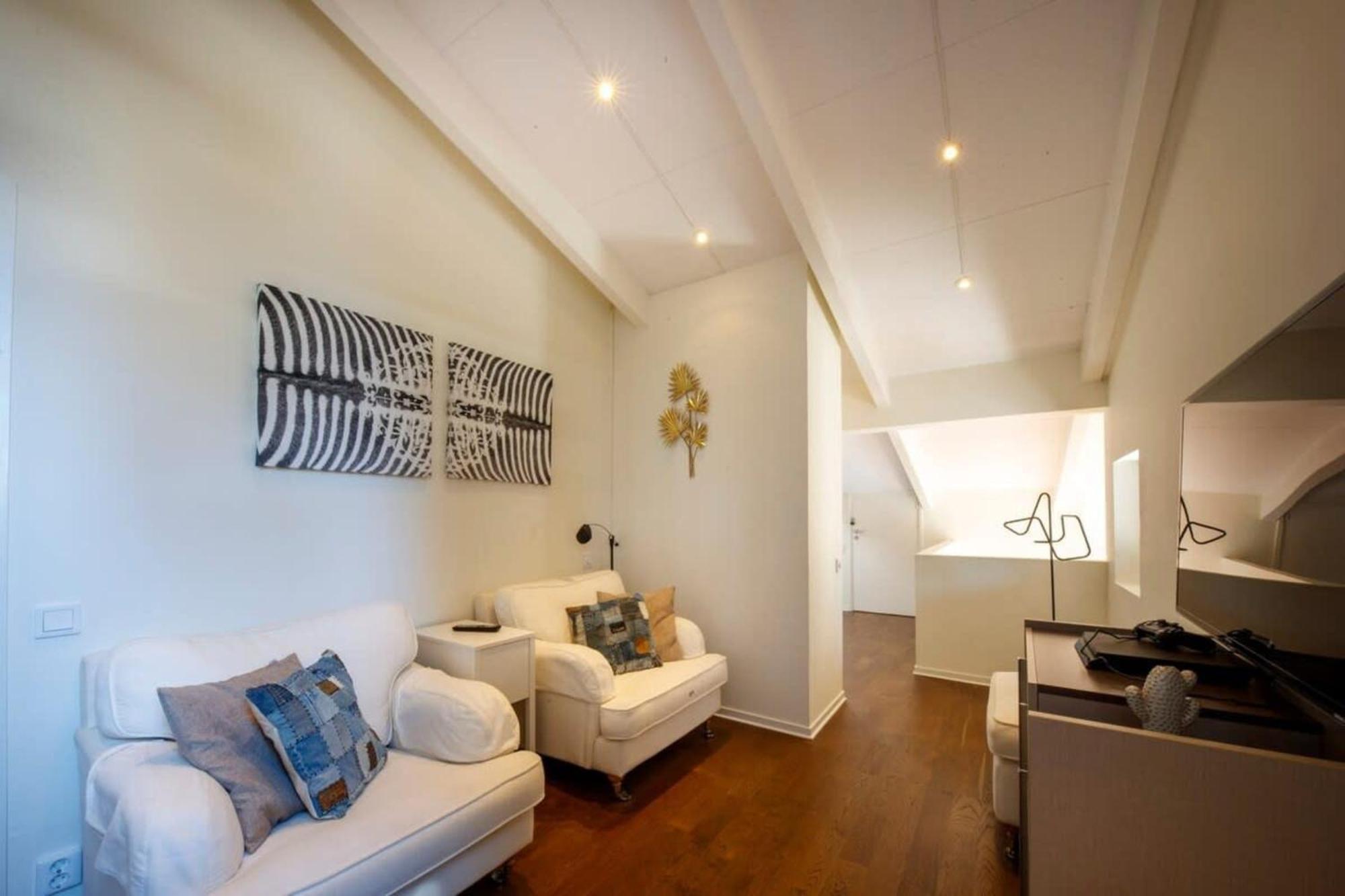 ביו 06V - Beautiful Villa With Spa Pool And Tennis מראה חיצוני תמונה