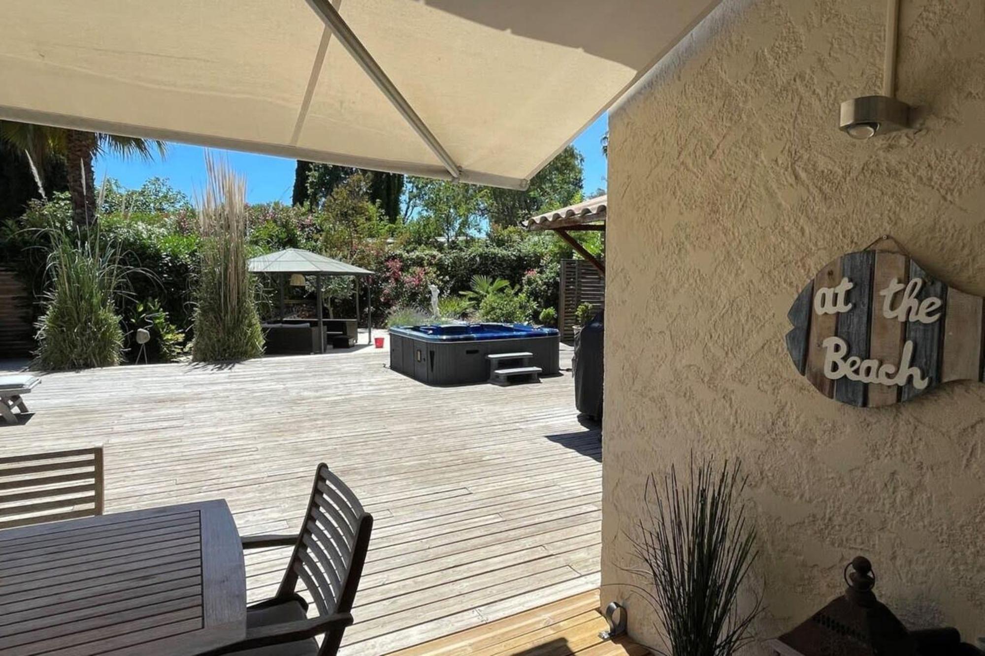 ביו 06V - Beautiful Villa With Spa Pool And Tennis מראה חיצוני תמונה