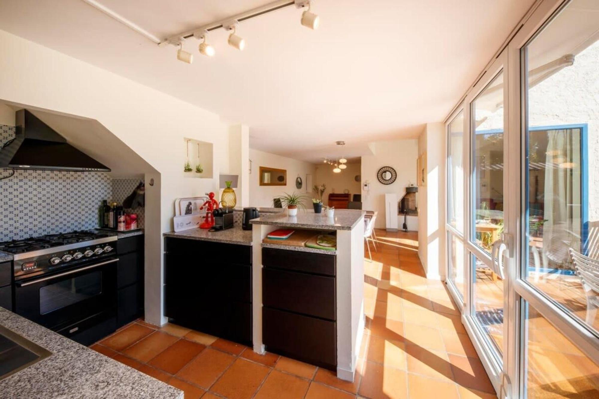 ביו 06V - Beautiful Villa With Spa Pool And Tennis מראה חיצוני תמונה