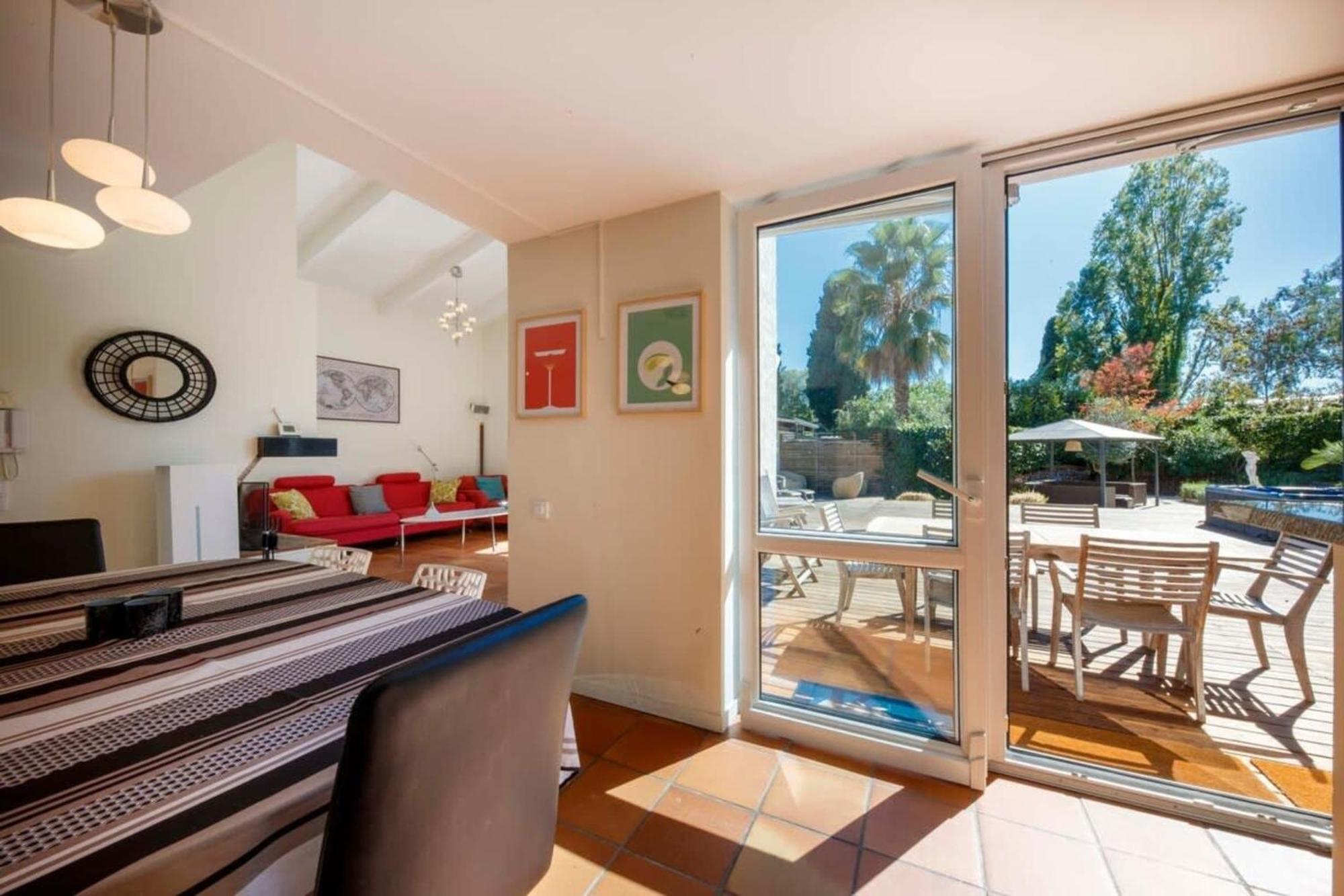 ביו 06V - Beautiful Villa With Spa Pool And Tennis מראה חיצוני תמונה